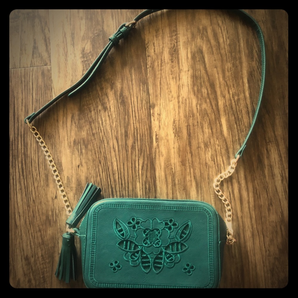 Urban Expressions Green purse